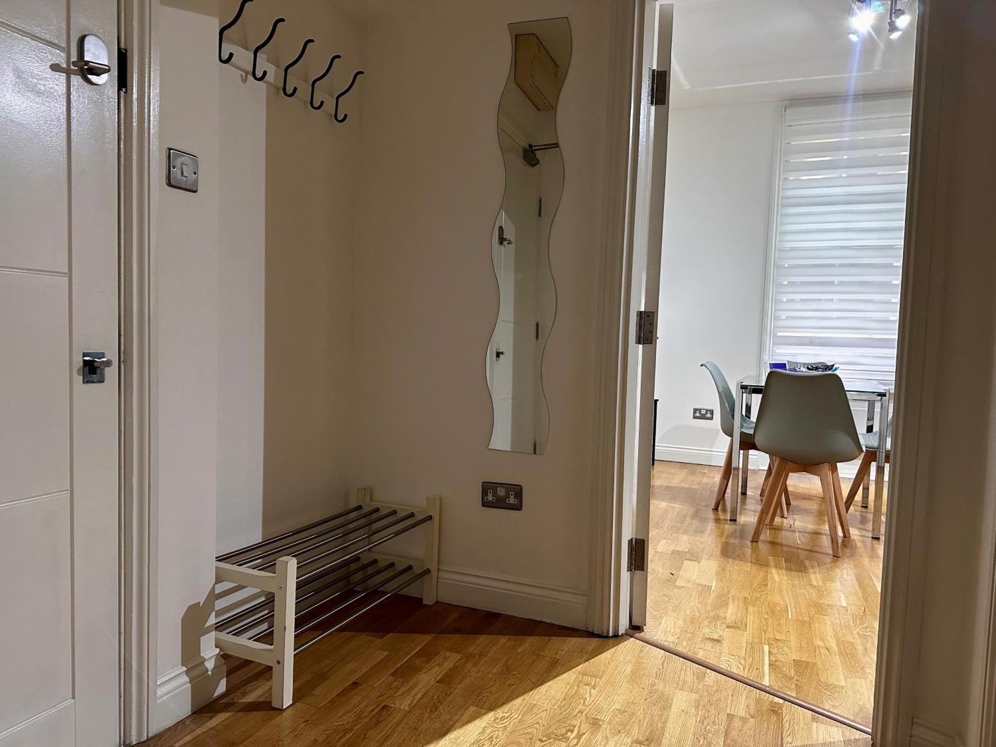 Apt 1, Soho Apartments 1St Floor By Indigo Flats Londra Dış mekan fotoğraf