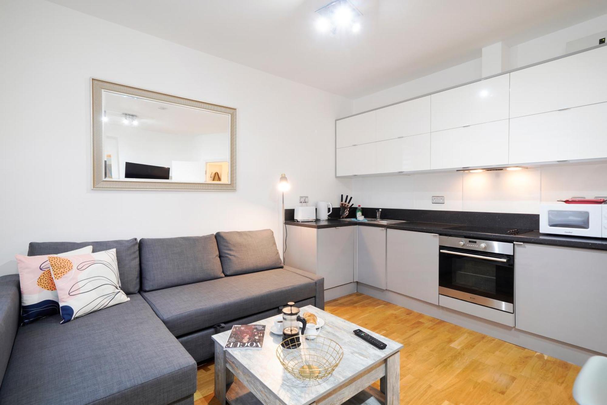 Apt 1, Soho Apartments 1St Floor By Indigo Flats Londra Dış mekan fotoğraf